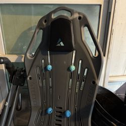 Foldable Inversion Table for Spinal Decompression – Ergonomic Design