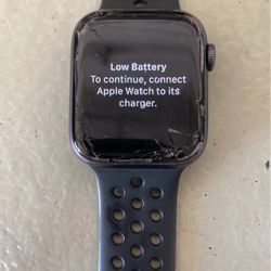 Apple Watch Series 4 Nike Edition