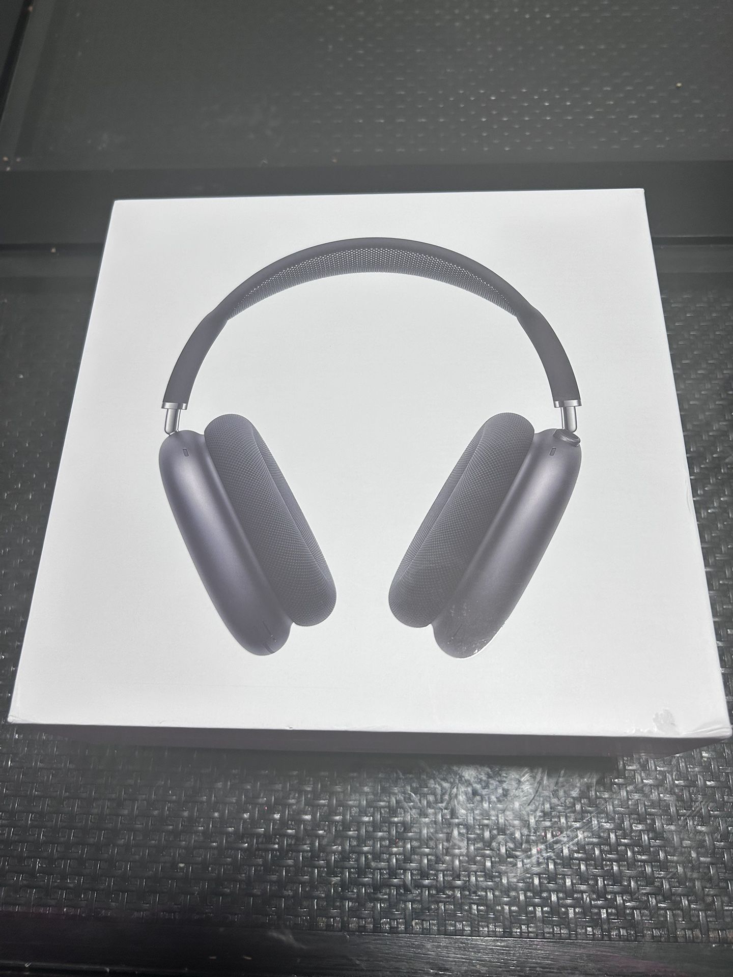 AirPod Pro Maxes