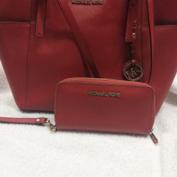Matching Michael Kors Tote And Wallet 