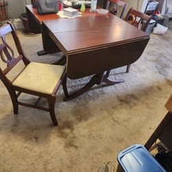 Duncan Phyfe Table And 3 Chairs