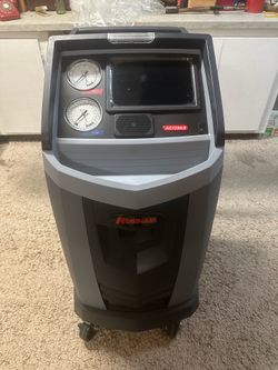 Brand new Robinair AC1234-9 R-1234yf A/C Recovery, Recycling & Recharge Machine.