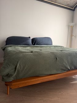 Sale-Walker Edison King Solid Wood Platform Bed + Niles Lux Firm King Mattress - $125 24 Hr Special