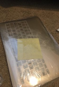 12 inch MacBook Pro case with screen protector