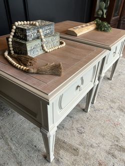 Set Of Thomasville End Tables 