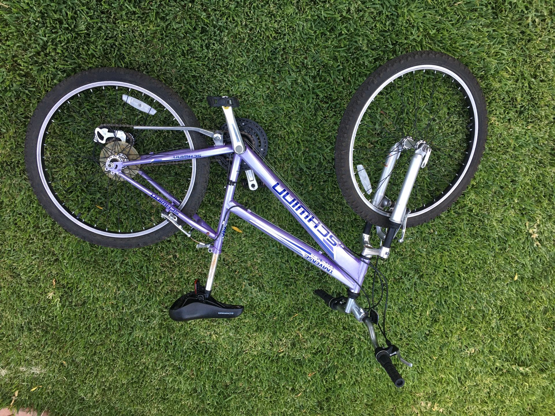 schwinn traverse shaped tubing bike