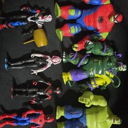 Disney Marvel Spiderman And Hulk Figures
