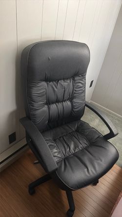 Black Leather High-Back Office Chair