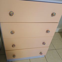 Little Girl Dresser 