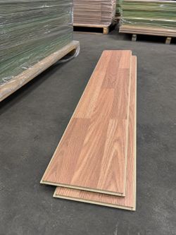 $0.75/sqft - Red Wood Laminate Floors