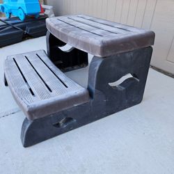 Dura Resin Steps Spa Trailer