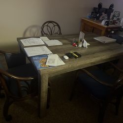Dining Room Table With Chairs 