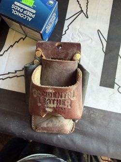 Occidental pouch