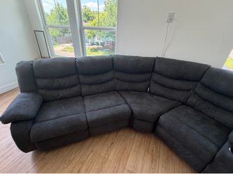 Sectional couch
