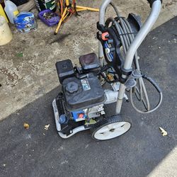 3100 psi  power stroke power wash with new pump