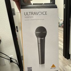 Brand New Behringer XM8500 Vocal Microphone