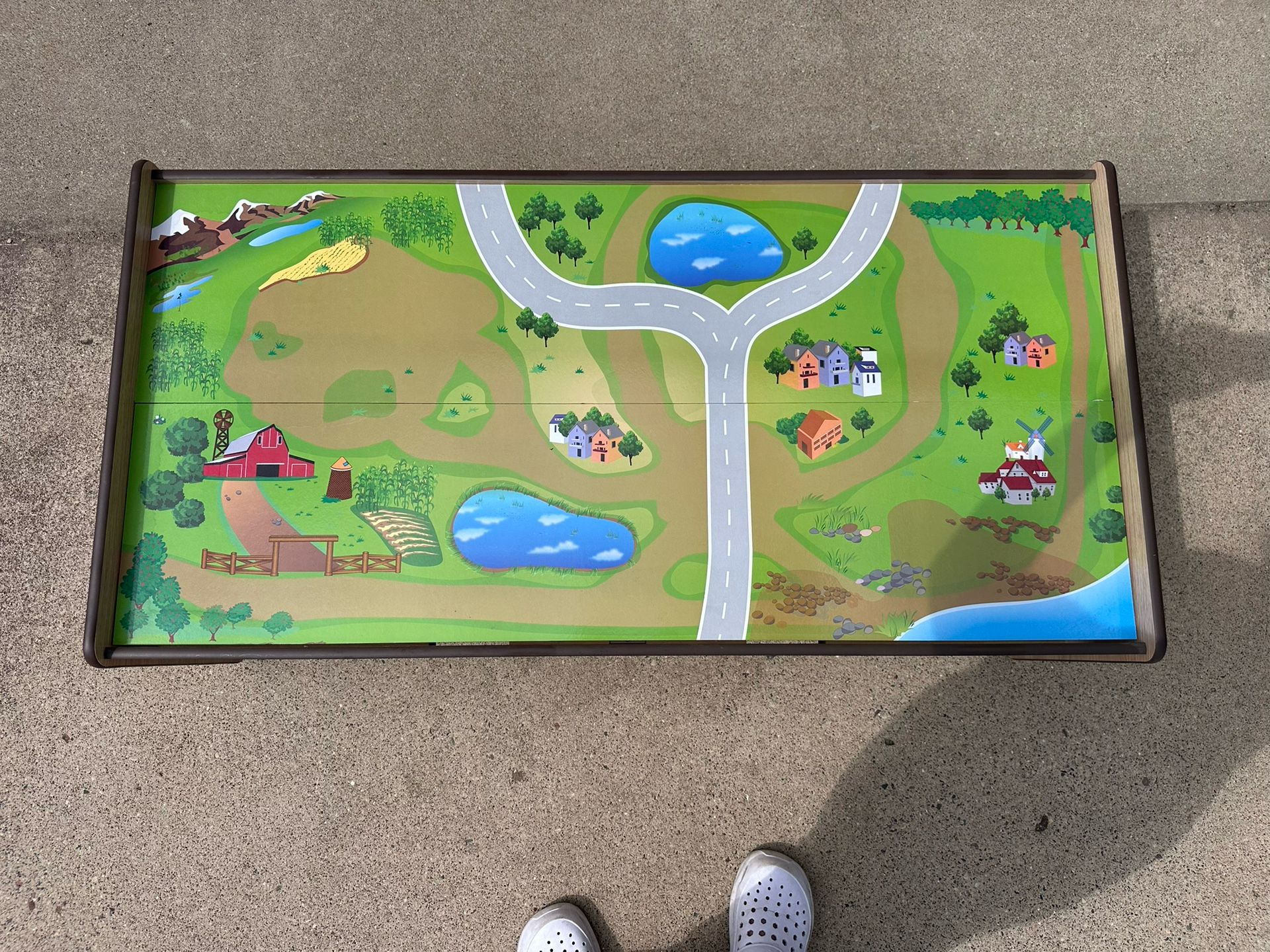 Toddler Play/Lego/Train table