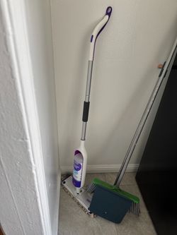 Swiffer power mop