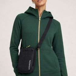 Authentic Lululemon Crossbody Bag – Black
