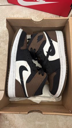 Air Jordan’s mid