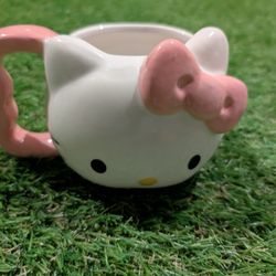 zak! Hello Kitty Ceramic Figural Mug Painted