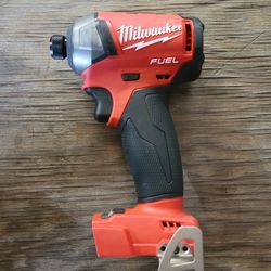Milwaukee M18 FUEL 1/4 Surge Impact Driver 