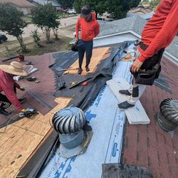 ROOFING/ SHINGLES