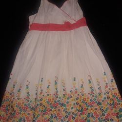 Size # 6yrs White Floral Dress For Girls $4