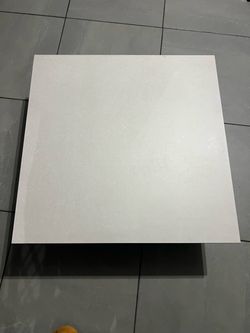 24x24 Porcelain tile (23sq ft)