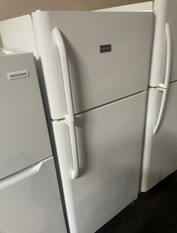 Frigidaire Top Freezer Fridge – White, clean interior, 60‑day warranty