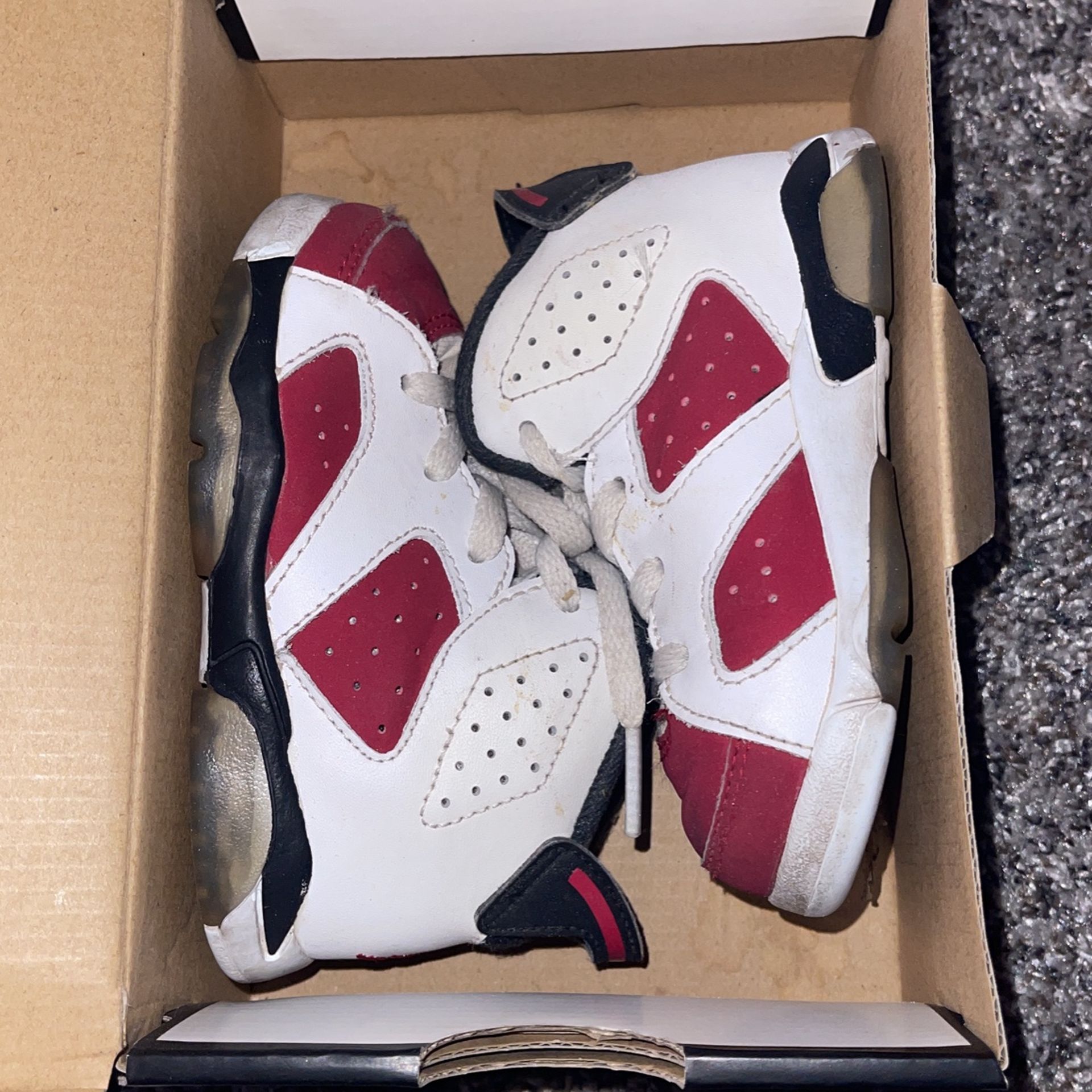 Jordan 6 Retro