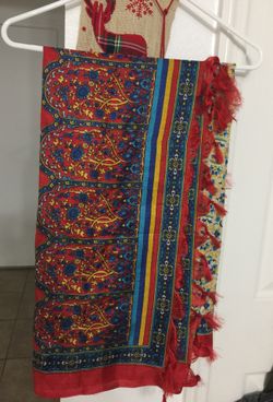 Ladies scarf two sides