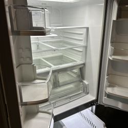 LG French Door Refrigerator – Professionally Repaired ! 