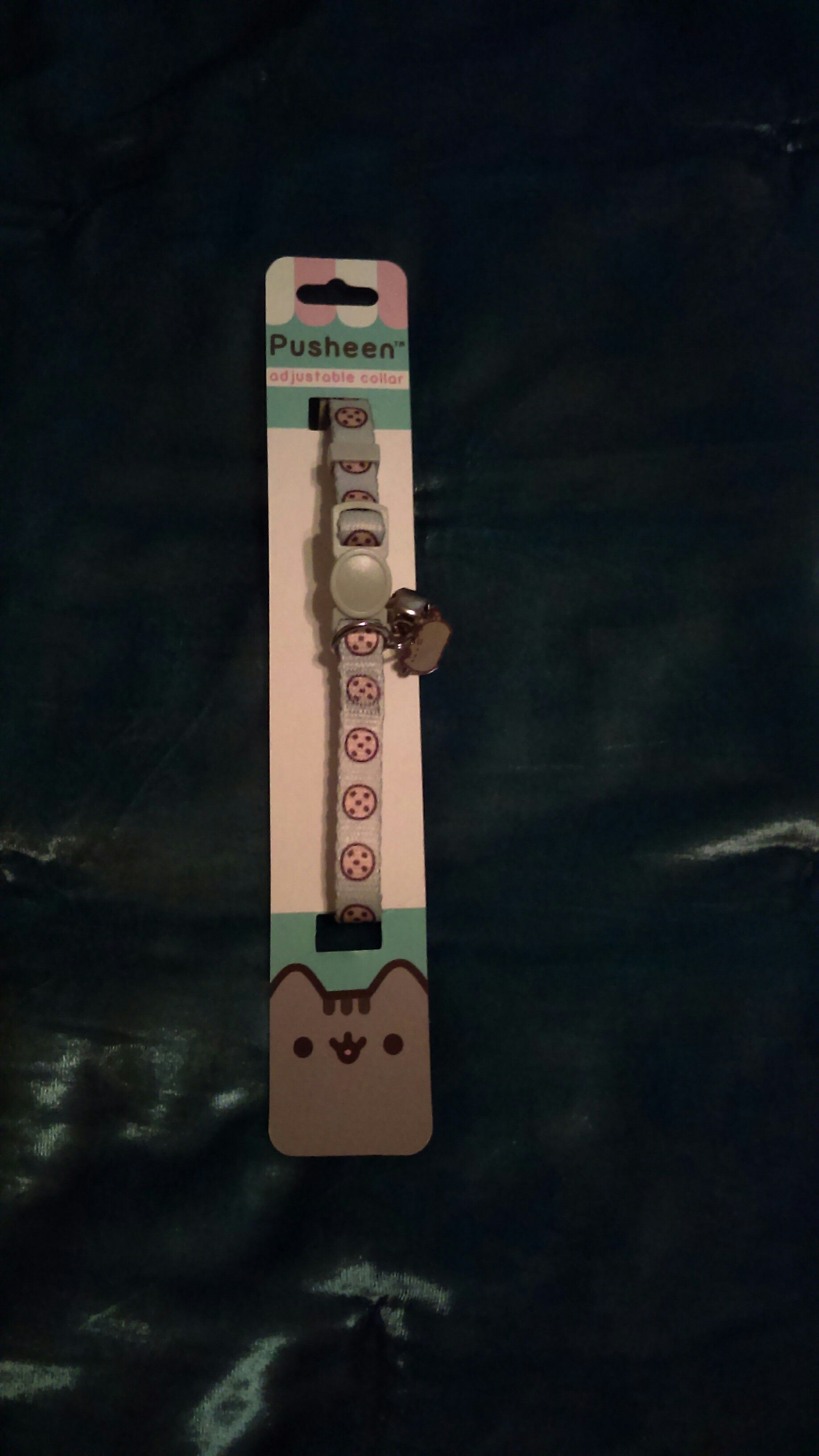 Pusheen cat collar with bell