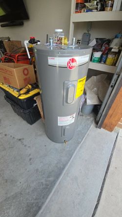 Electric 40 Gallon Water Heater OFFERS 956