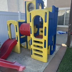 Little Tikes Climbing Tower Playground 