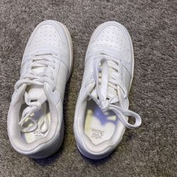 Size 6 All White Shoes 