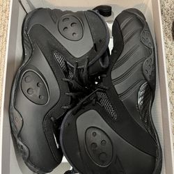 New Balance Black, Size: 11