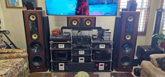 Legacy Audio Focus 20/20 Speakers With Center Amd Surrounds