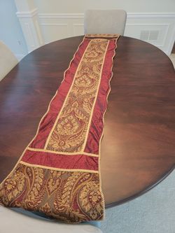 Table Runner