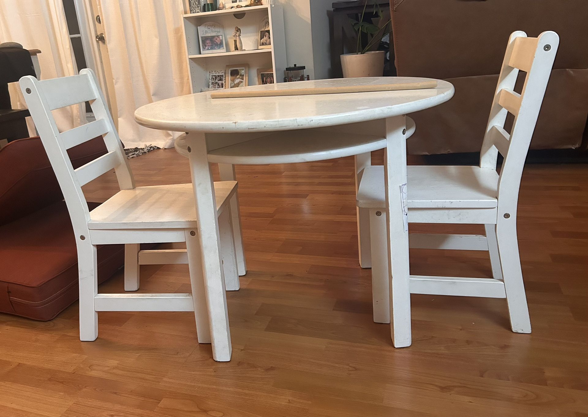Kids Table & 2 Chairs