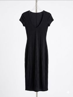 Black V-Neck Bodycon Midi Dress