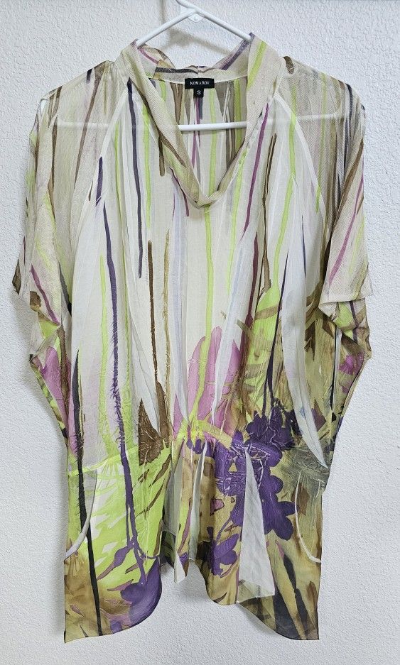 Komarov Top Blouse Women S flower Print Crinkle Artsy Shirt Pullover tunic
Excellent Pre-owned condition, no flaws
Size Small
2 front pockets
Lo