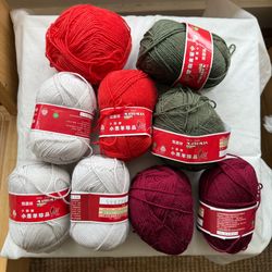 Superfine Merino Lamb Wool Yarn - lot of 9 - four  colors