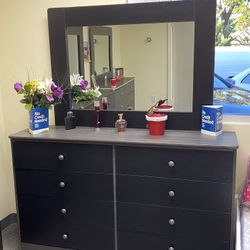 DRESSER WITH MIRROR