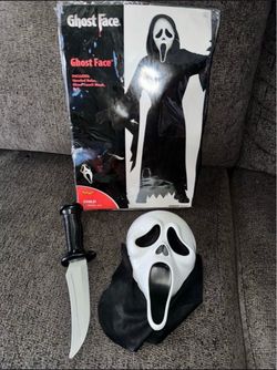 Spirit Halloween costume ghostface