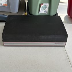 Hartzell 1980s Sega Master System/Genesis Video Game Center Storage Display Case