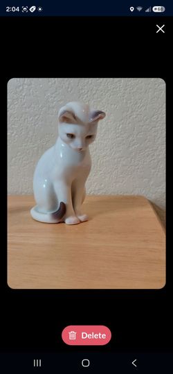 Copenhagen Bing & Grondahl Porcelain Seated Cat Figure