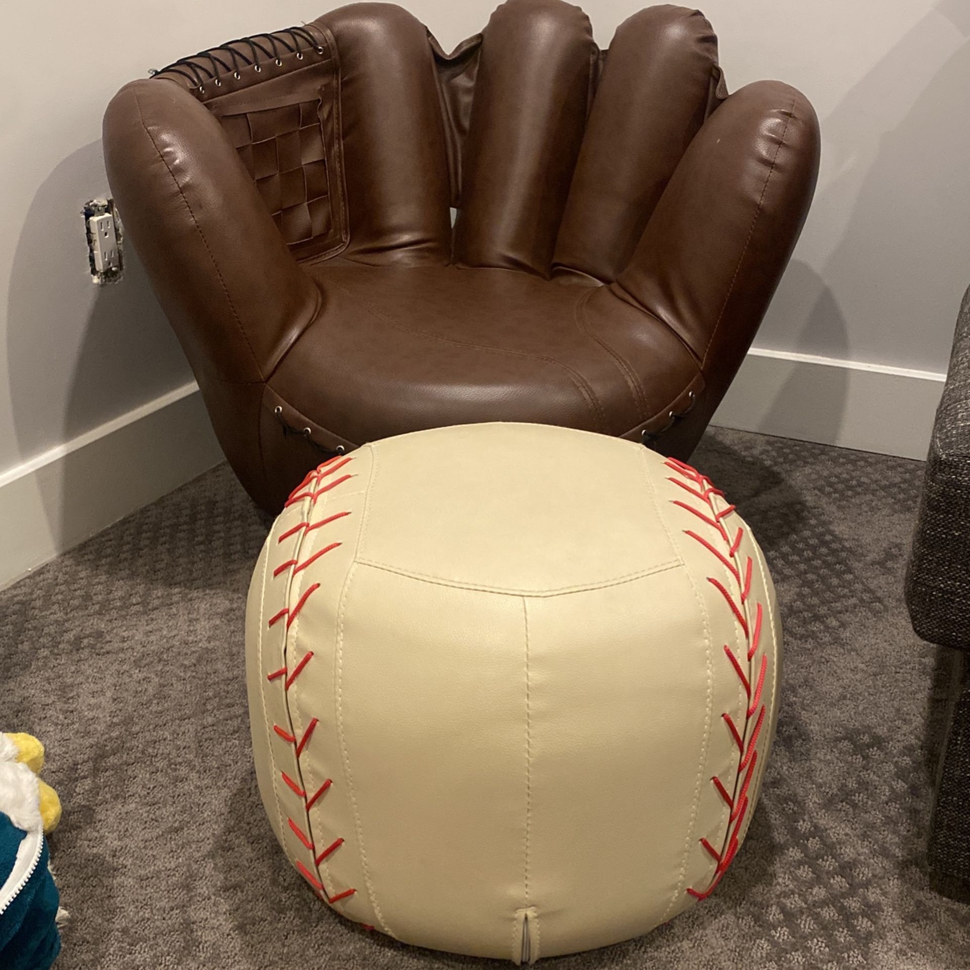 Leather Softball Chair for Sale in Mount Baldy, CA OfferUp