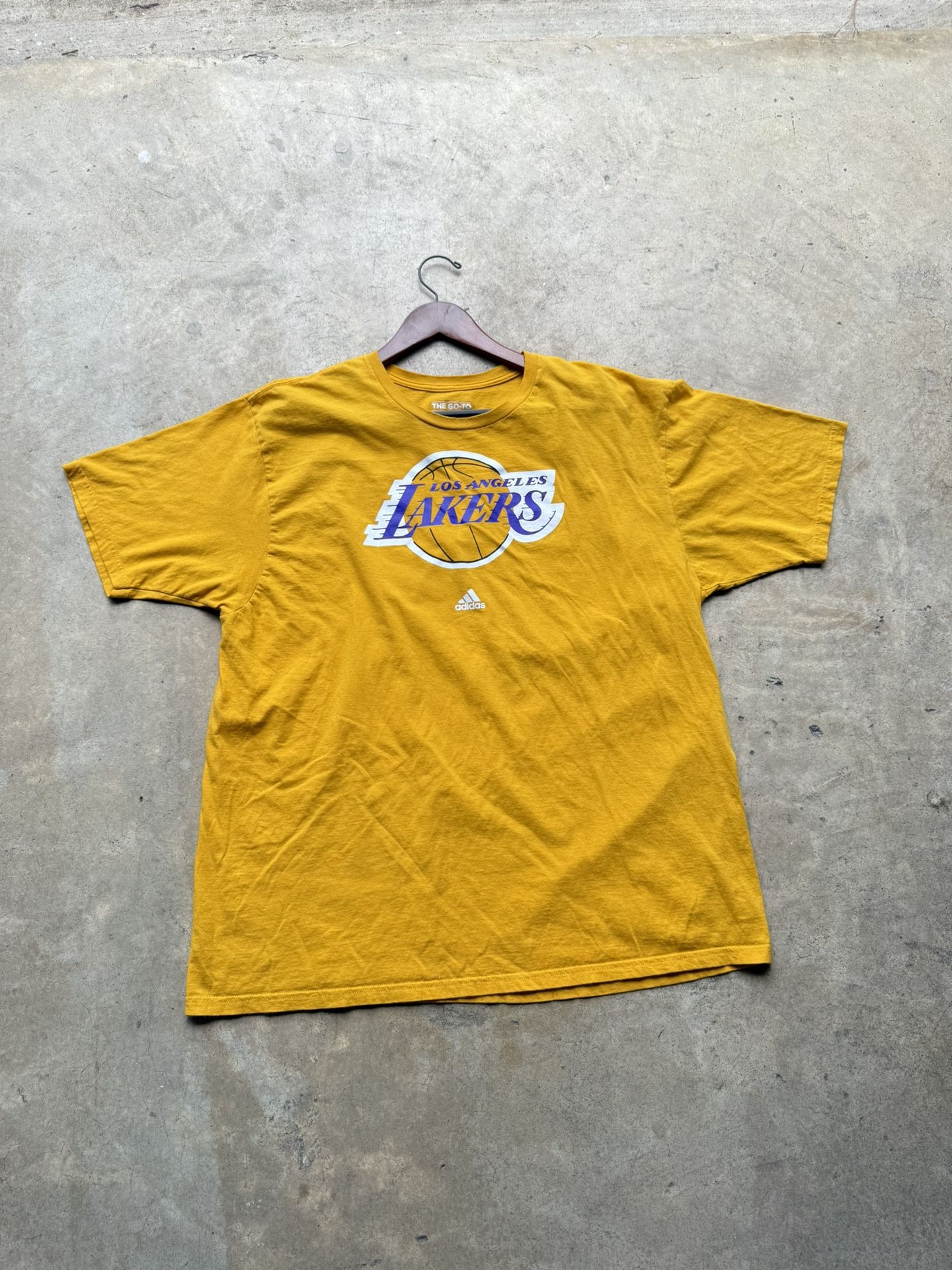 LA Lakers Adidas Yellow T-Shirt Size 2XL